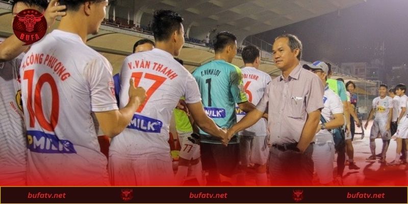 Bầu Đức HAGL - Hành Trình Khẳng Định Vị Thế Tại V-League 2 Hành trình phát triển bầu đức HAGL qua các thời kỳ